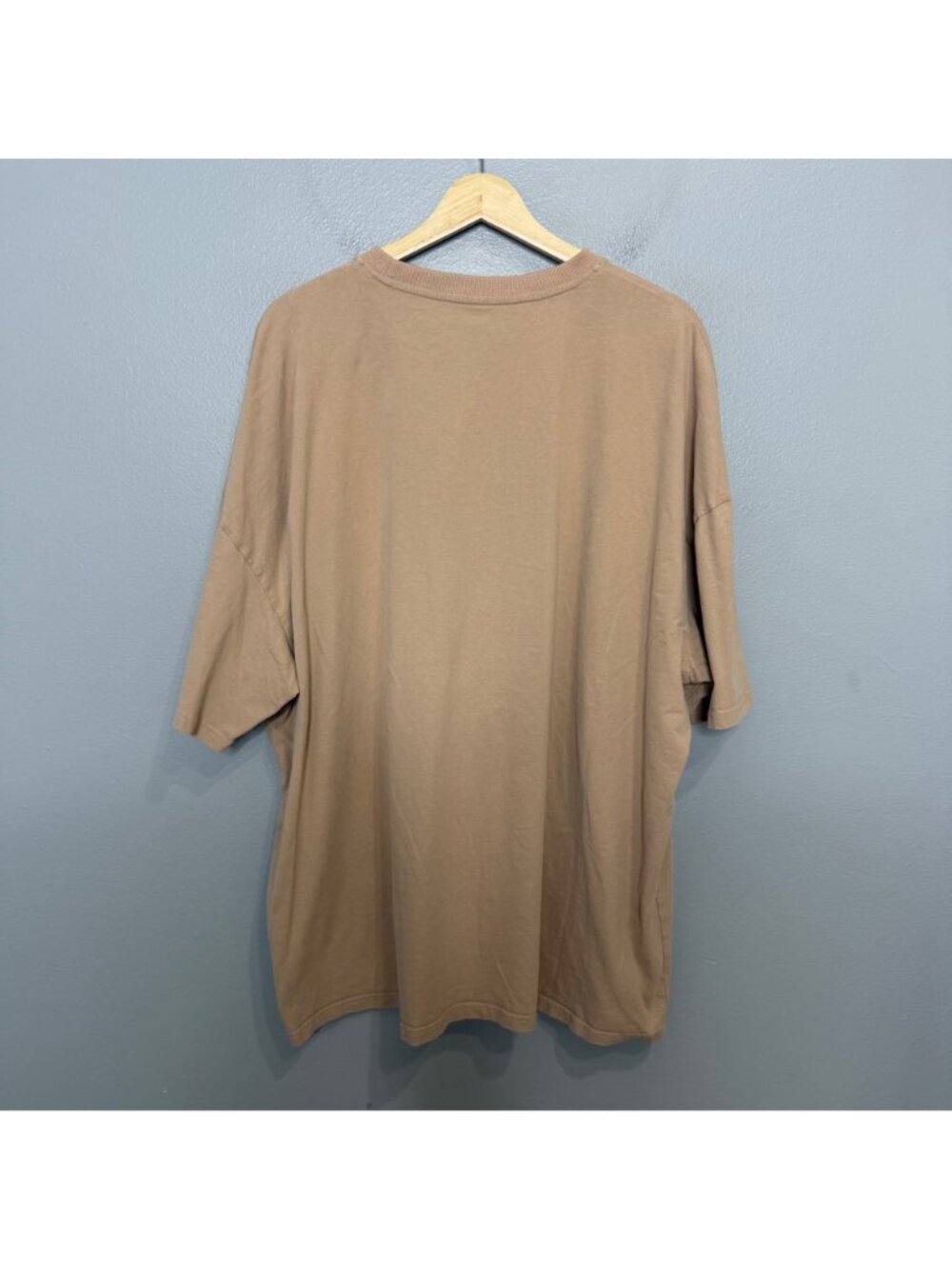 COMFRT oversized essential tee in dune size 2XL - Picture 7 of 8